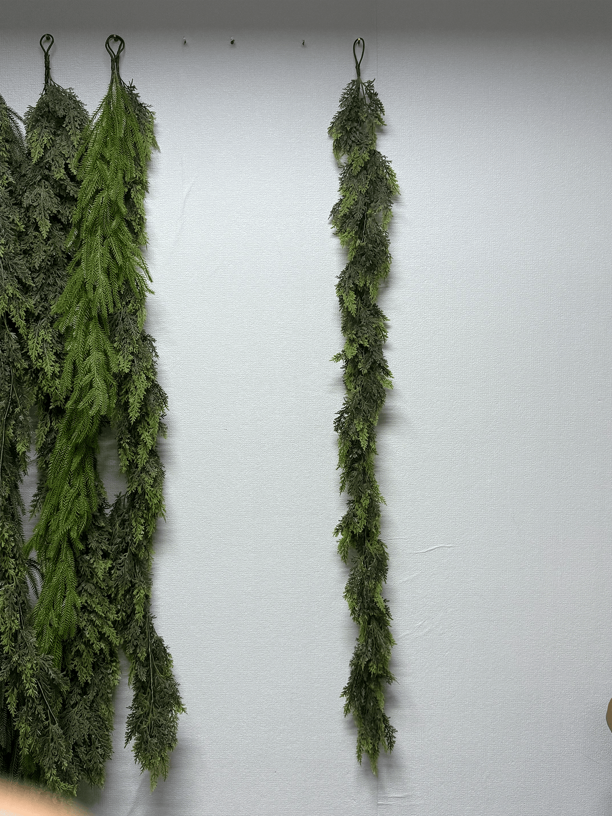 💥6 FT Artificial Cypress Rattan – Winter Greenery