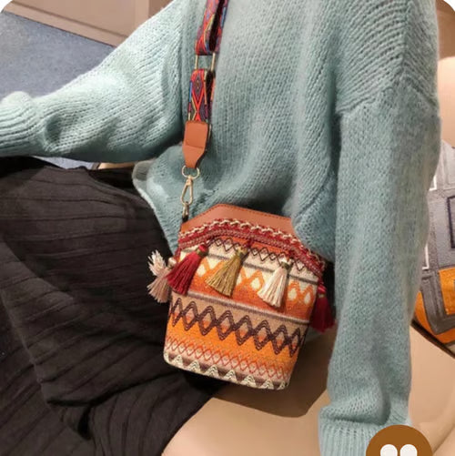 🧵Artisanal Native American Inspired Handbags