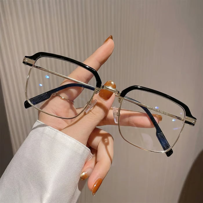🔥Hot Sale 49% off👓✨ Auto-Adjusting HD Reading Glasses(💥Buy 3 Get 1 Free 🛒Free Shipping)