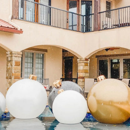 🎈Oversized Inflatable Christmas Ball Decoration
