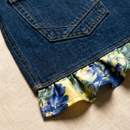 👖 Denim Echo Ruffle Apron – Upcycled Vintage Jean with Floral Lace 🌸 Sustainable Kitchen & Gardening Gift 🧑‍🌾♻️