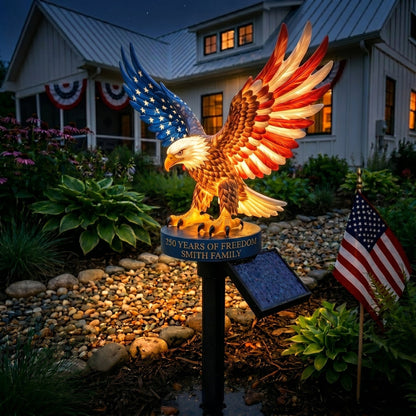 🦅Solar Eagle Garden Light – A Glowing Tribute to American Freedom