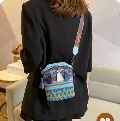 🧵Artisanal Native American Inspired Handbags