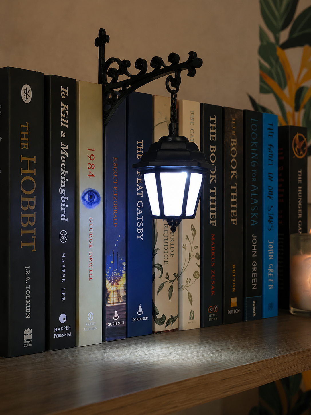 Library Lantern-Decorative Bookshelf Lighting