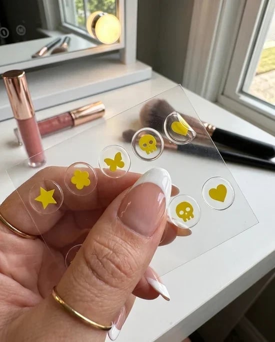 💅 Discreet Drink Safety Test Stickers – Portable Nail Sticker Design for Nights Out & Social Events