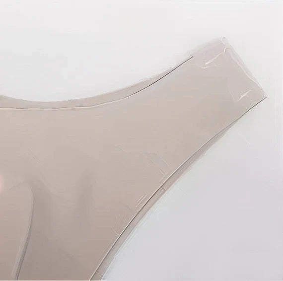 Wide strap fabric detail