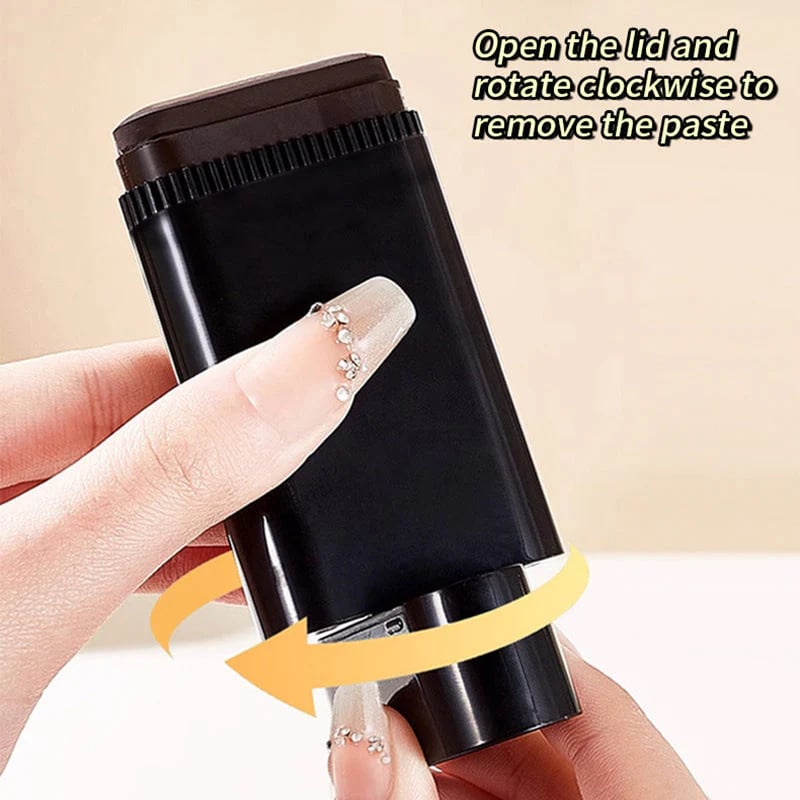 🥳2026 HOT SALE🥳💞50K+ SOLD!🎨🪥 50% OFF! Disposable Hair Color Refill with Comb – No mix, just comb. Gentle formula, travel‐friendly. 3 shades: Black, Brown, Granny Gray. 🌟✨
