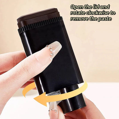 🥳2026 HOT SALE🥳💞50K+ SOLD!🎨🪥 50% OFF! Disposable Hair Color Refill with Comb – No mix, just comb. Gentle formula, travel‐friendly. 3 shades: Black, Brown, Granny Gray. 🌟✨