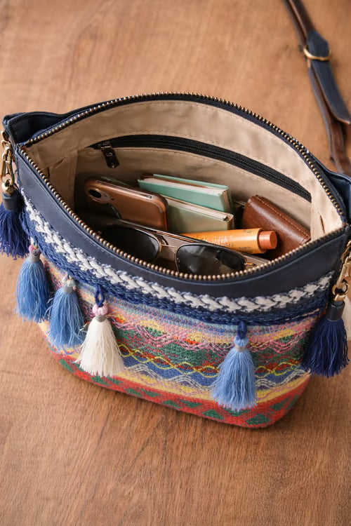 🧵Artisanal Native American Inspired Handbags