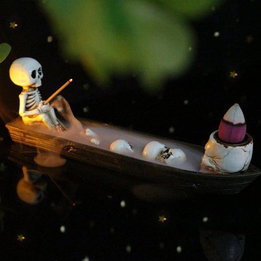 Skull Backflow Incense Holder Burner, Holder Skull in Fishing Boat of Skulls Decorative
