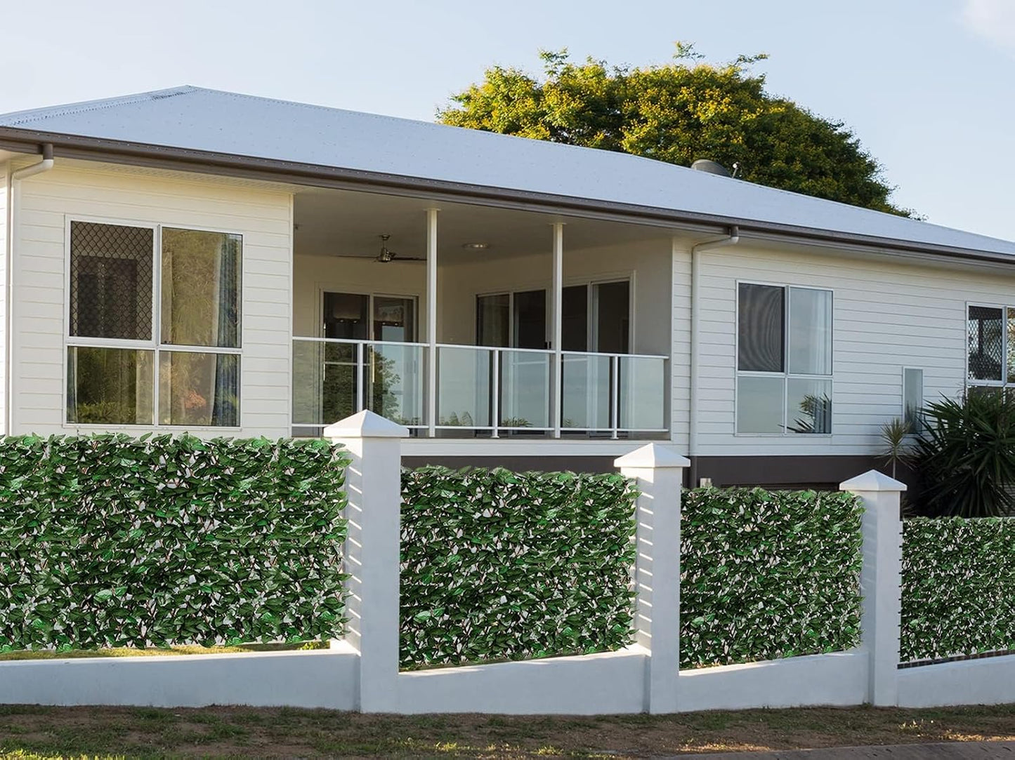 Artificial ivy retractable fence privacy screen