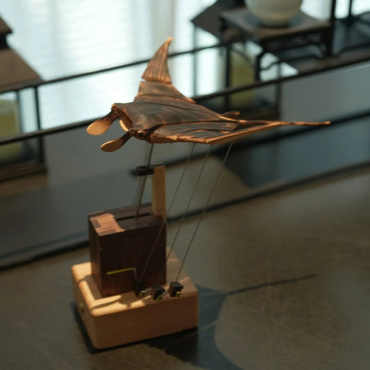 🎁Upgraded Version Handmade Wooden Electric Bionic Manta Ray Ornament🎈