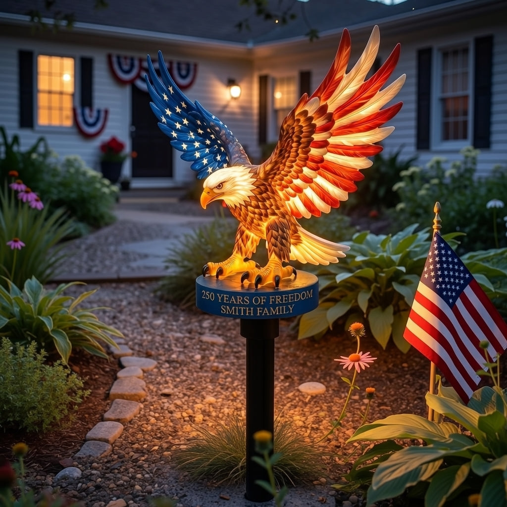 🦅Solar Eagle Garden Light – A Glowing Tribute to American Freedom
