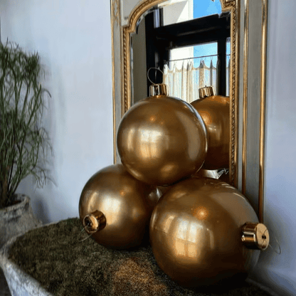 🎈Oversized Inflatable Christmas Ball Decoration