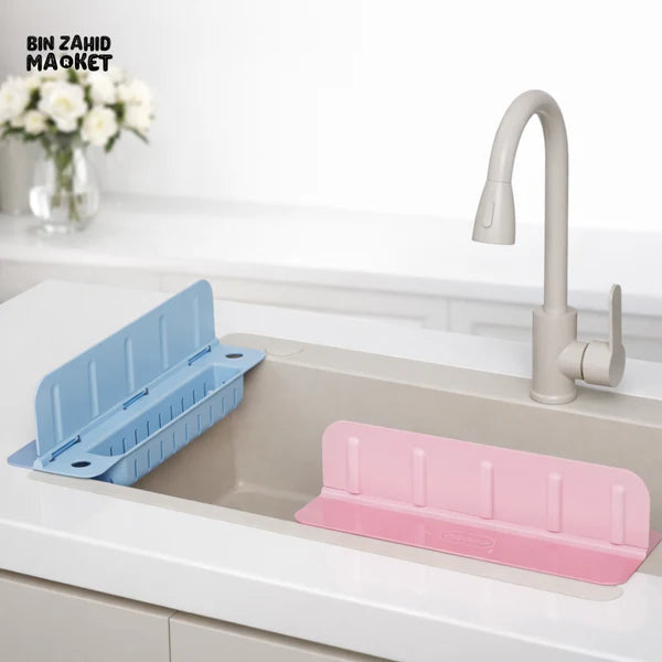 2-in-1 Kitchen Sink Splash Guard with Integrated Sponge Holder & Suction Cups